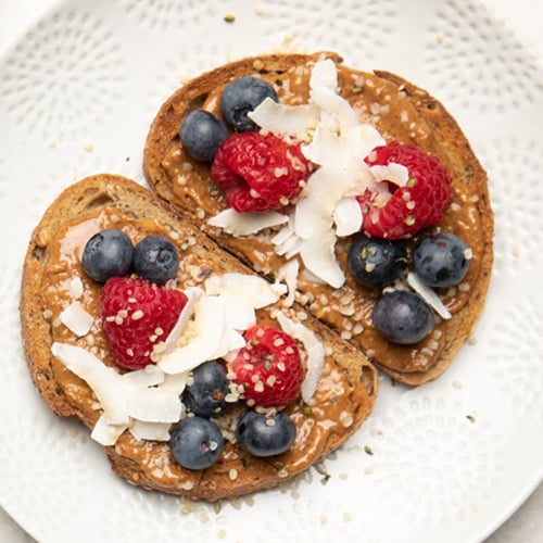 almond and berry toast